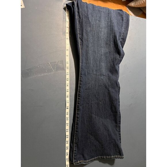 Signature Levi Strauss Mid-Rise Boot Cut Womens Jeans Size 24W Denim Western - Picture 8 of 11